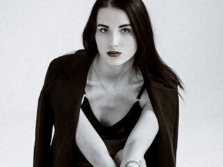 KellyBrett's Live mature cam Profile Image